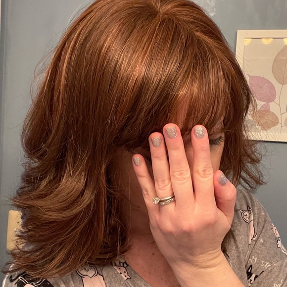 Tressalure Wig in dark auburn/chestnut - Picture 3 of 16